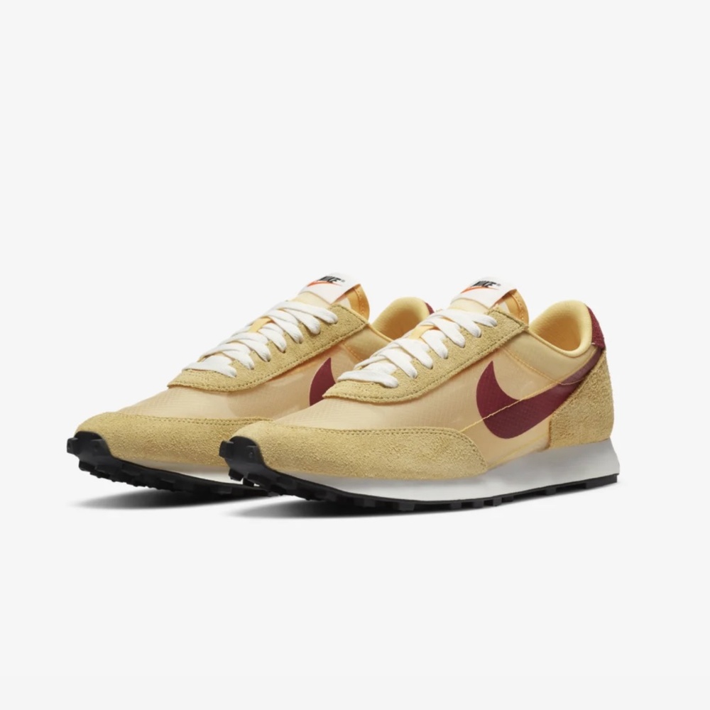 Nike Daybreak Sneaker - Topaz Gold
